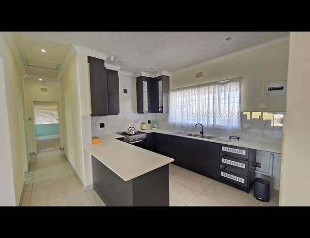 3 BEDROOM PROPERTY TO RENT IN MONDEOR